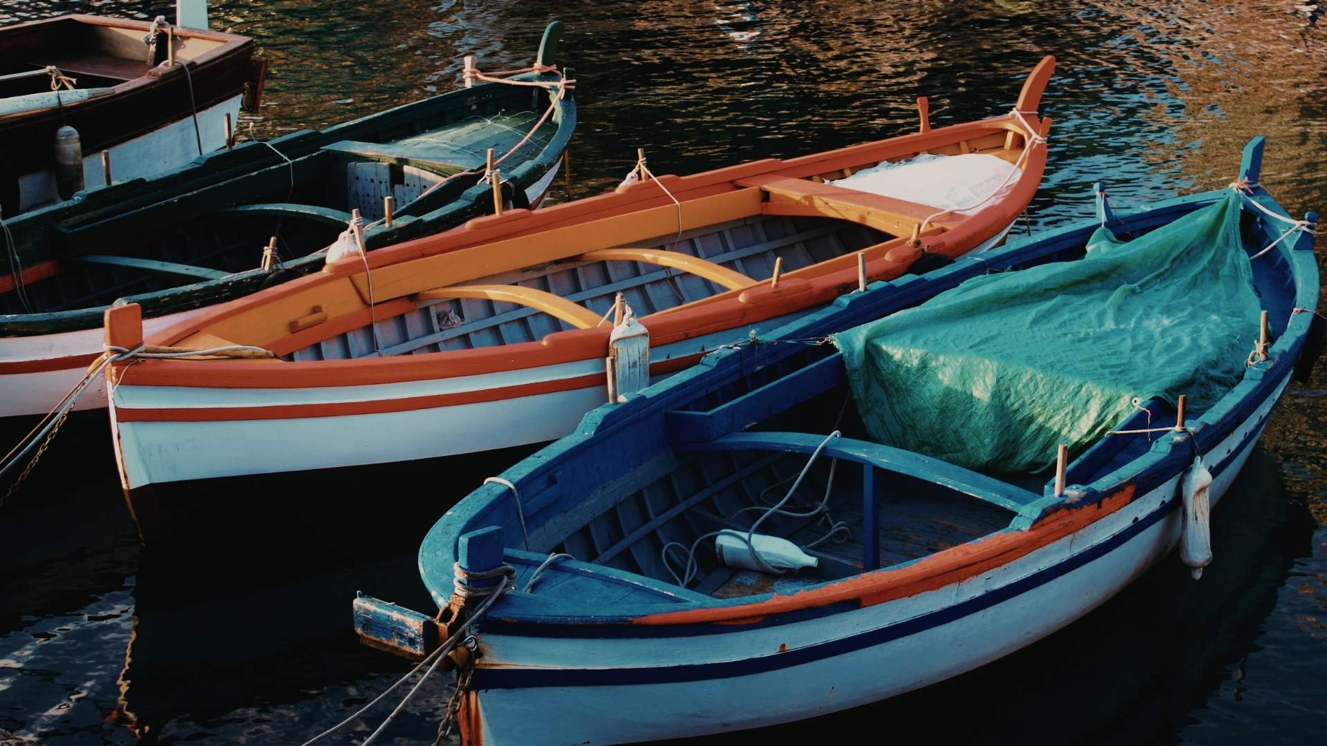 Taxi Orebić fishing boats on Korčula